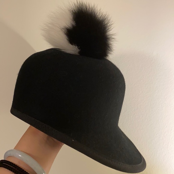 Helene Berman Fox Fur Pom Pom Cap - Picture 1 of 6